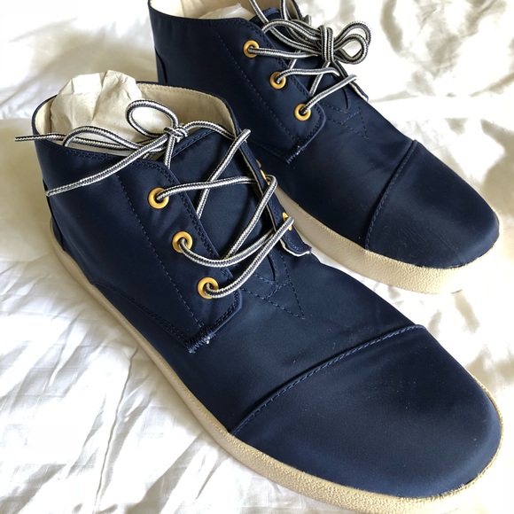 mens blue chukka boots